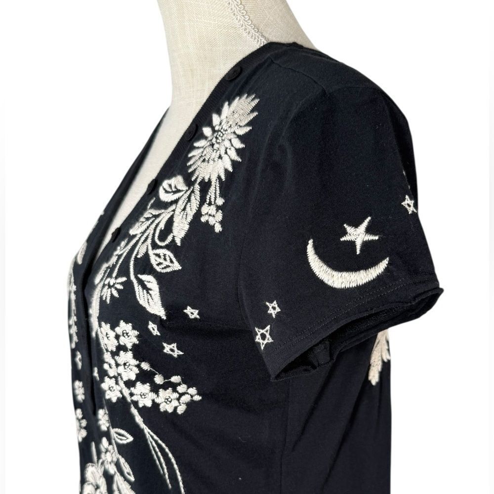 Johnny Was Dark Grey Oleander Embroidered Button Neck Knit Boho Tee Top - Picture 7 of 11